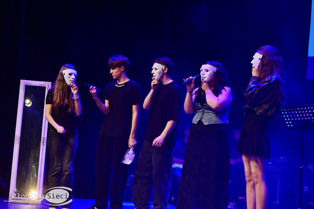 Profilaktyczny spektakl w płońskim kinie