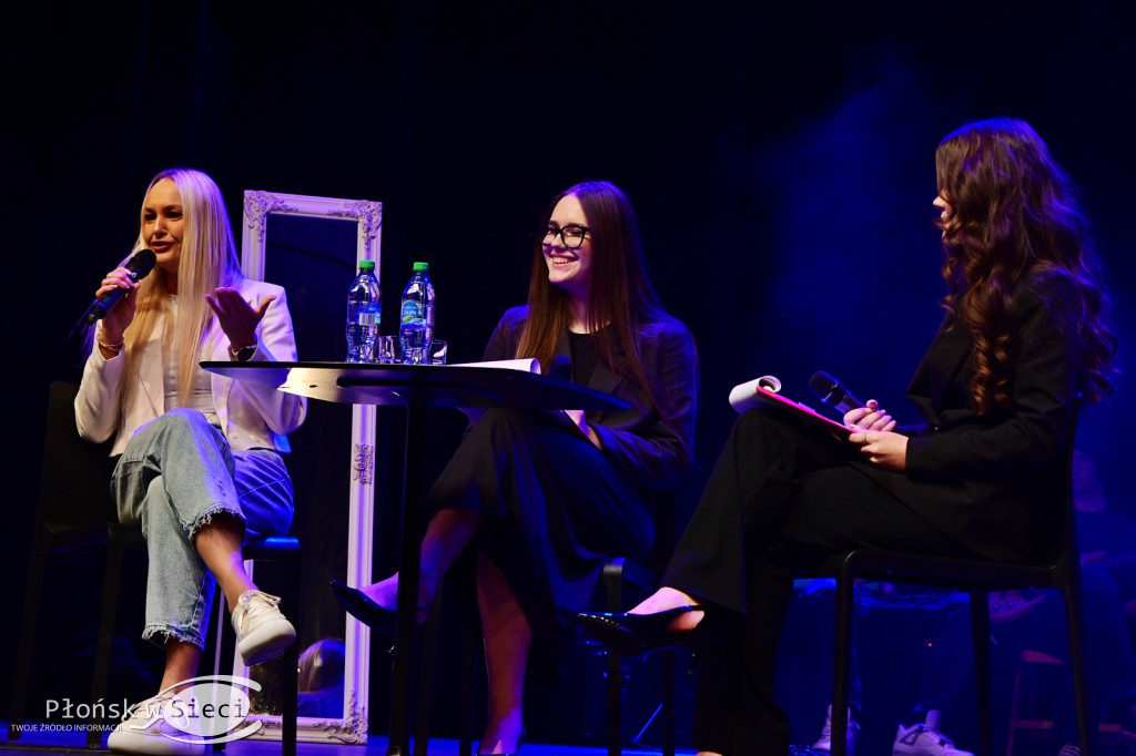 Profilaktyczny spektakl w płońskim kinie