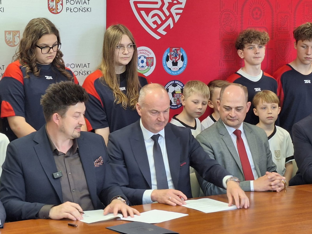 Umowa na piłkarski projekt podpisana