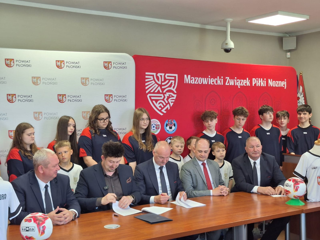 Umowa na piłkarski projekt podpisana