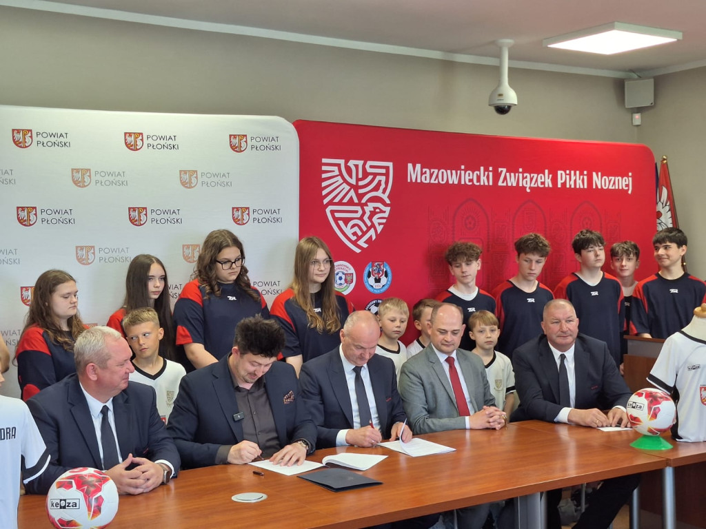 Umowa na piłkarski projekt podpisana