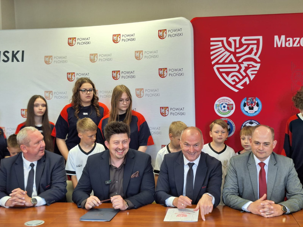 Umowa na piłkarski projekt podpisana