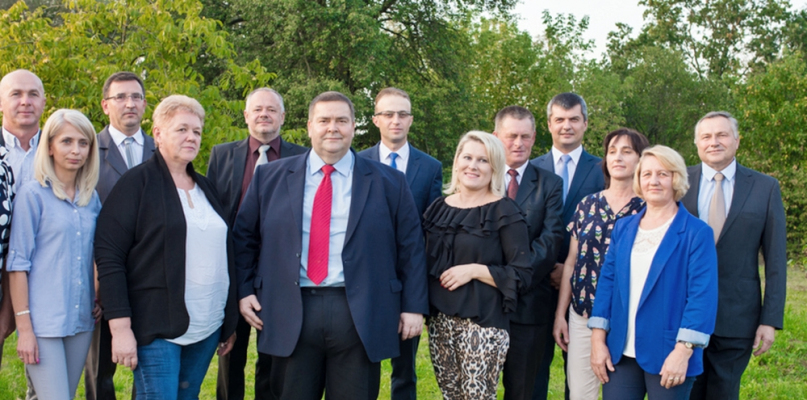 Kandydaci do Rady Gminy Załuski z Romualdem Woźniakiem, który ubiega się o stanowisko wójta gminy Załuski w Wyborach Samorządowych 2018 [Foto: zbiory komitetu]