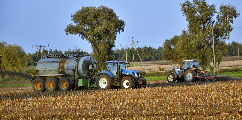 Mają już dosyć życia w smrodzie. Spółka odpiera zarzuty