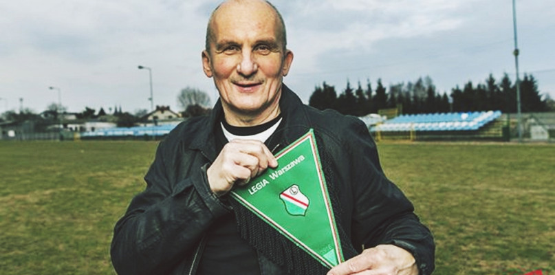 - Kiedy jestem w Raciążu rozmawiam z byłymi kolegami z którymi kiedyś grałem, stadion Błękitnych nosi imię mojego taty, co jest wspaniałą sprawą dla nas, dla całej rodziny - mówi w rozmowie z dziennikarzem PwS Tomasz Arceusz, legionista, który zaczynał przygodę z futbolem w Raciążu [Foto: FotoPyk]