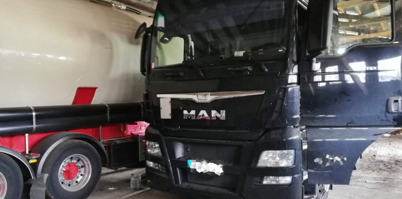 Odzyskano pięć skradziony ciężarówek. Dwie osoby aresztowane - to mieszkańcy powia