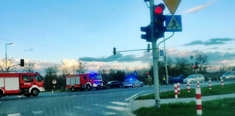 Z miejsca niedzielnego zdarzenia na drodze na wysokości Przyborowic [Foto: Czytelnik Kamil]
