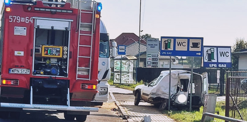 Z miejsca zdarzenia na drodze w Nacpolsku [Foto: OSP KSRG Naruszewo]