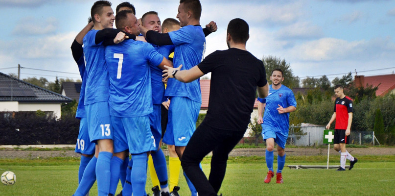 Są powody do radości. 3:2 dla Gladiatora Słoszewo w starciu z Gryfem [Foto: Krystian Jobski]