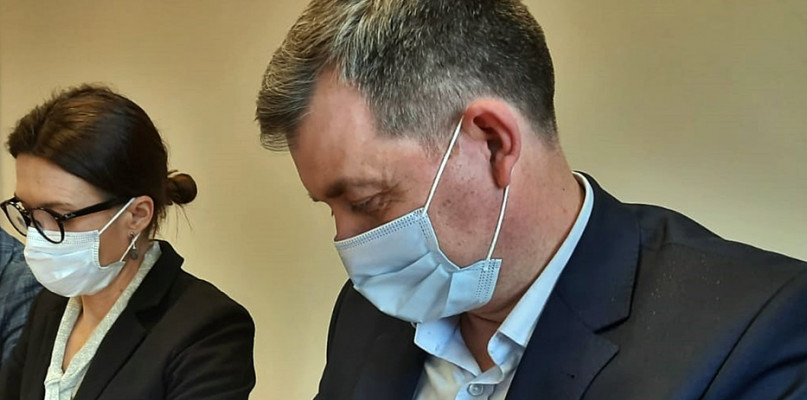 Od lewej: starosta Powiatu Płońskiego Elżbieta Wiśniewska i wicestarosta Krzysztof Wrzesiński [Fot. Redakcja/Archiwum/Zdjęcie ilustracyjne]