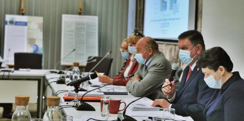 W czwartek na sesji miejskiej radni ustalili nowe wynagrodzenie za pracę burmistrzowi [Fot.: Archiwum/UM Płońsk] 