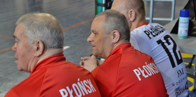 Jarek Jeznach pokieruje Powiatowym Szkolnym Związkiem Sportowym w Płońsku (na zdjęciu w środku) [fot.: Redakcja/Archiwum]