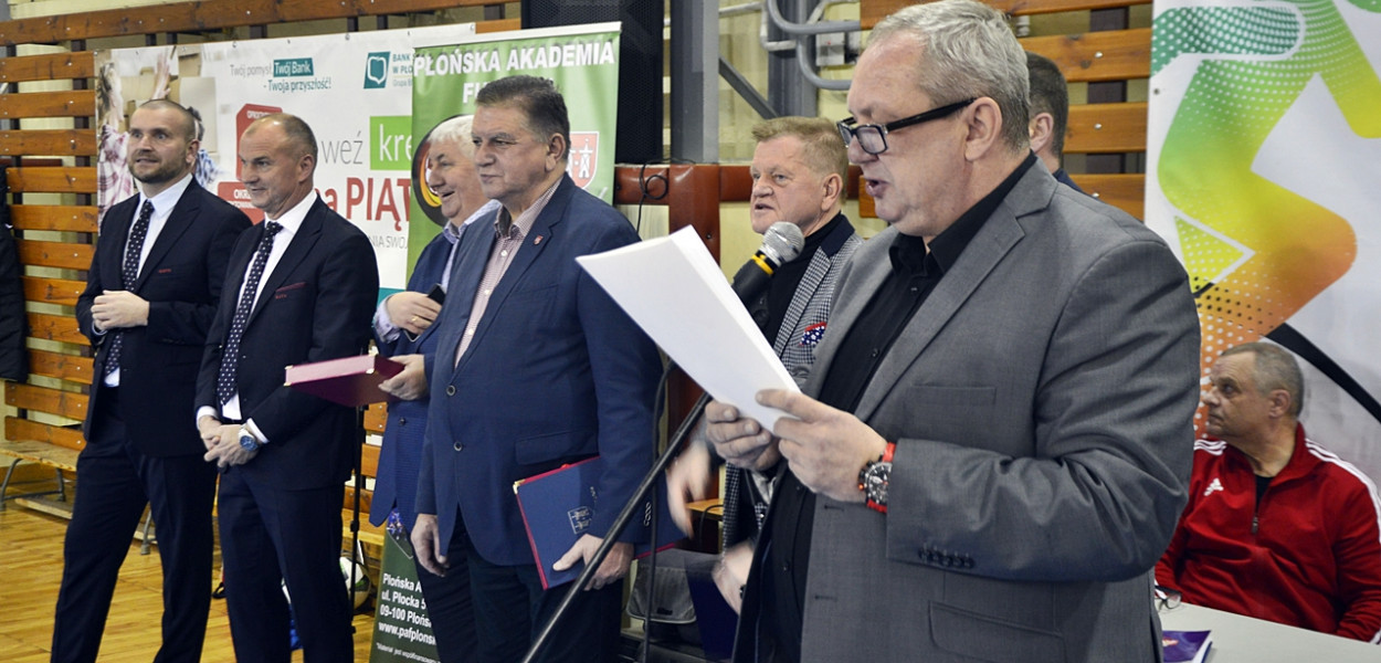Prezes PAF-u Tomasz Rembecki życzył sobie i klubowi przede wszystkim nowego stadionu 