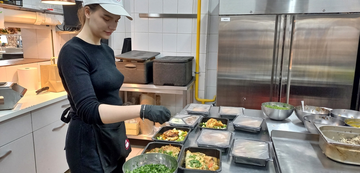 Gary Babci Krysi z dowozami dla potrzebujących seniorów i mieszkańców