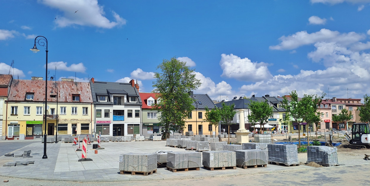 Rynek częściowo się otwiera. Uwaga - zmiana organizacji ruchu 