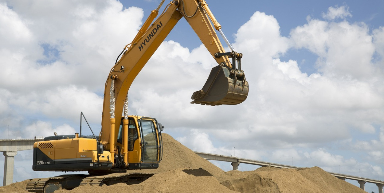 Ścianka na wykopy – w jaki sposób zabezpieczyć wykop?