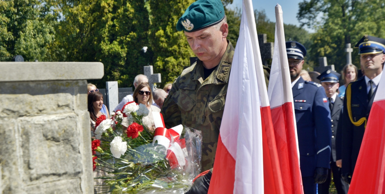 W sierpniowych, patriotycznych uroczystościach brali udział członkowie Jednostki Strzeleckiej 1006 Płońsk [fot.: Dawid Turowiecki]