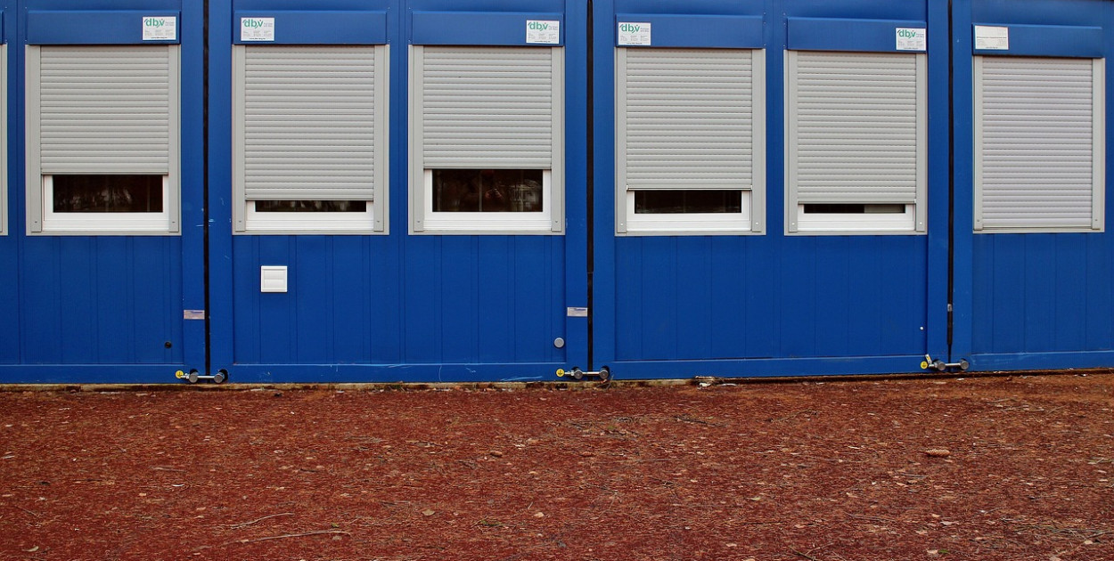 Jakie są zalety kontenerów magazynowych i co można w nich przechowywać?