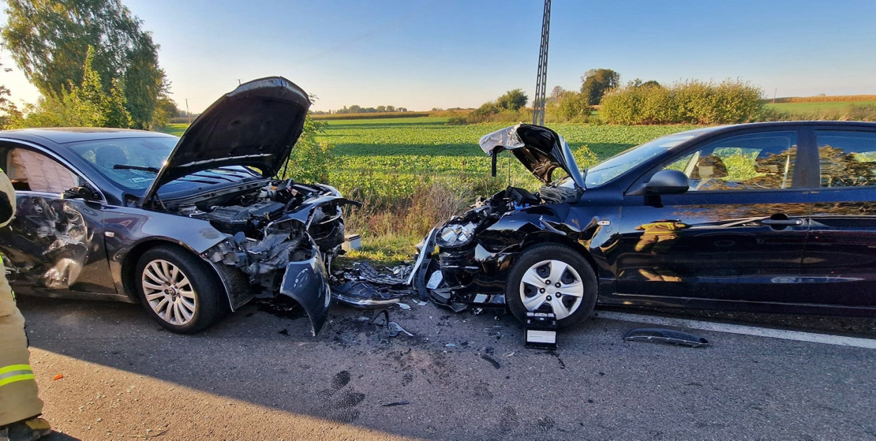 18-latka z opla na skrzyżowaniu nie ustąpiła pierwszeństwa przejazdu 