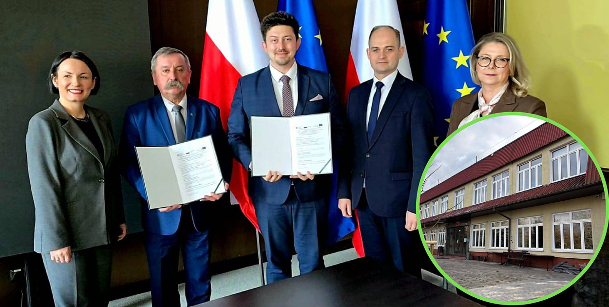 W uroczystym przekazaniu umów uczestniczyli m.in. starosta Artur Adamski i wicestarosta Jacek Ryziński [fot.: zbiory starostwa]