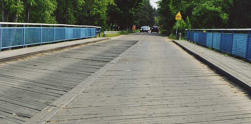 Inwestycja na moście w Jońcu (na zdjęciu) nie będzie jedyną tego typu w gminie. Remont czeka też most we wsi Sobieski [Foto: Redakcja/Archiwum]