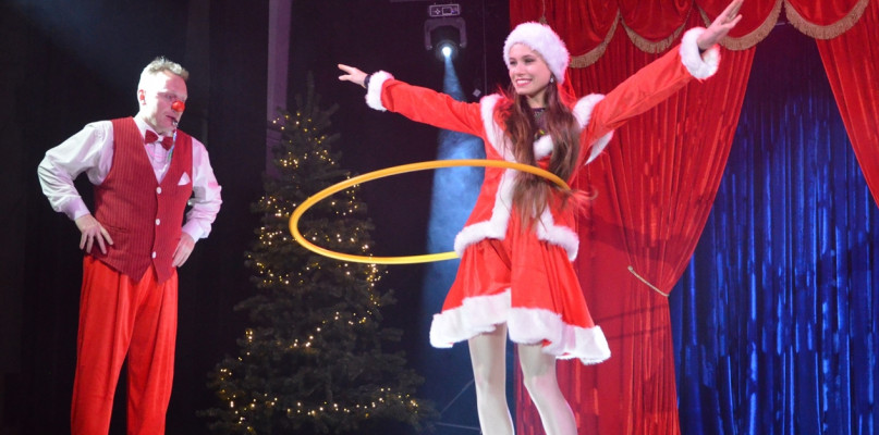 W programie oprócz akrobatów, żonglerów, fakirów, ekwilibrystów nie zabraknie zabaw ze Świętym Mikołajem i konkursów z nagrodami [Foto: zbiory organizatora]