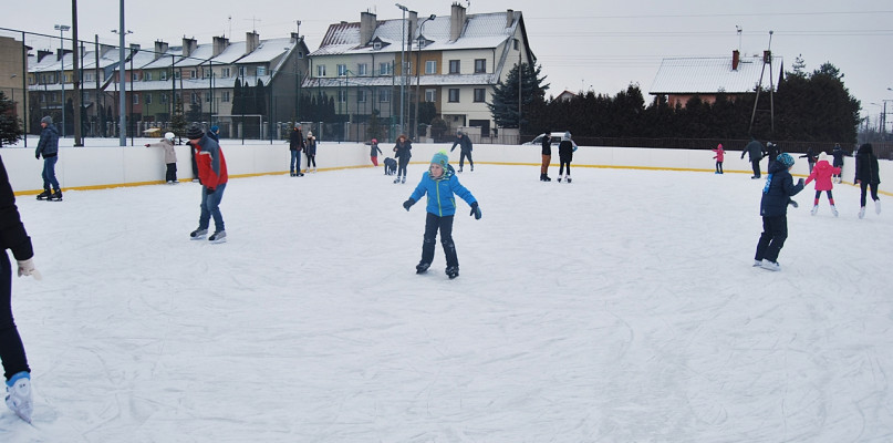 Jutro rozpocznie się sezon łyżwiarski na miejskim lodowisku [Foto: UM w Płońsku]