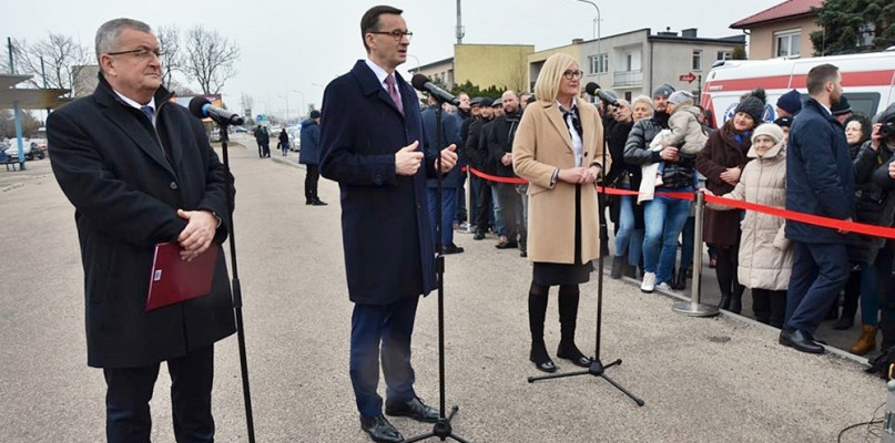 Premier Mateusz Morawiecki mówił w środę w Płońsku o planach rządu dotyczących przywrócenia połączeń autobusowych 