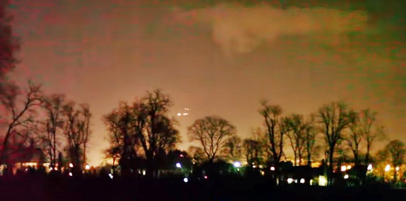 [screen z YouTube/UFO Alarm/13 marca 2019 Warszawa]
