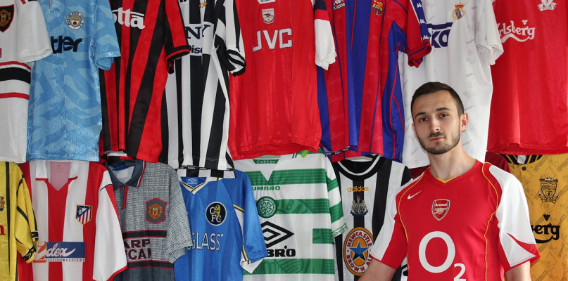 Niesamowita kolekcja piłkarskich trykotów Adriana Cubra [Foto: zbiory prywatne]