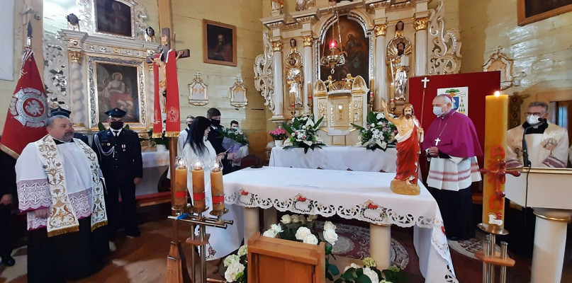 W sobotę biskup płocki gościł w parafii w Kucicach [Foto: Łukasz Wielechowski]