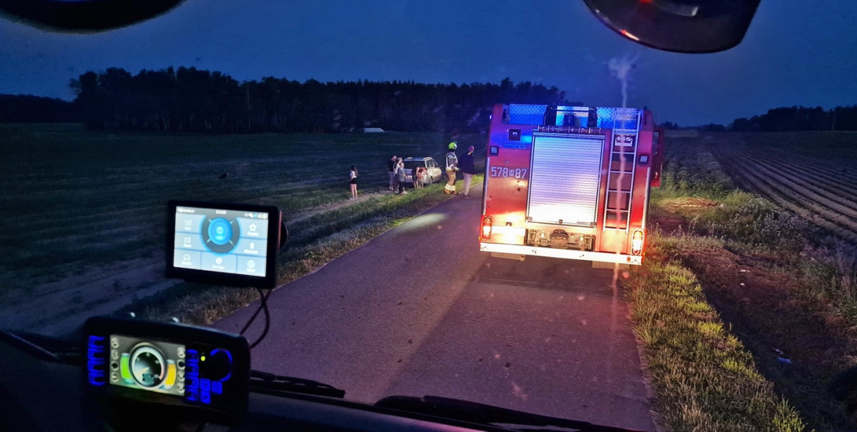 Z miejsca zdarzenia [fot.: OSP KSRG Dzierzążnia]
