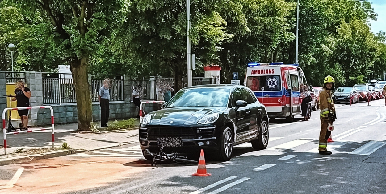 Z miejsca zdarzenia przy ulicy Wolności w Płońsku [fot.: Ochotnicza Straż Pożarna w Płońsku]