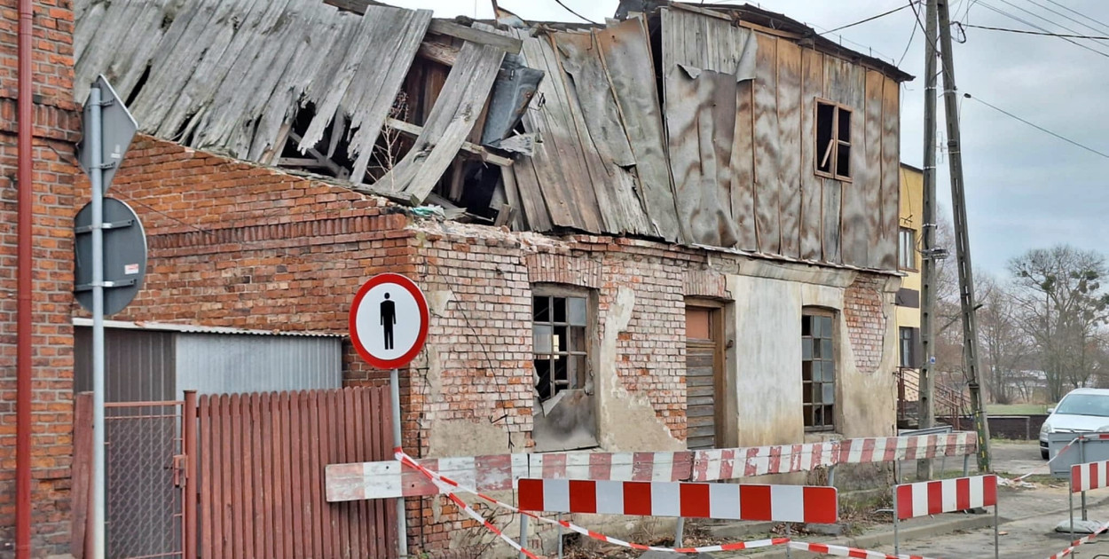 Budynek przy Warszawskiej, a właściwie to co z niego zostało, stanowi własność prywatną 