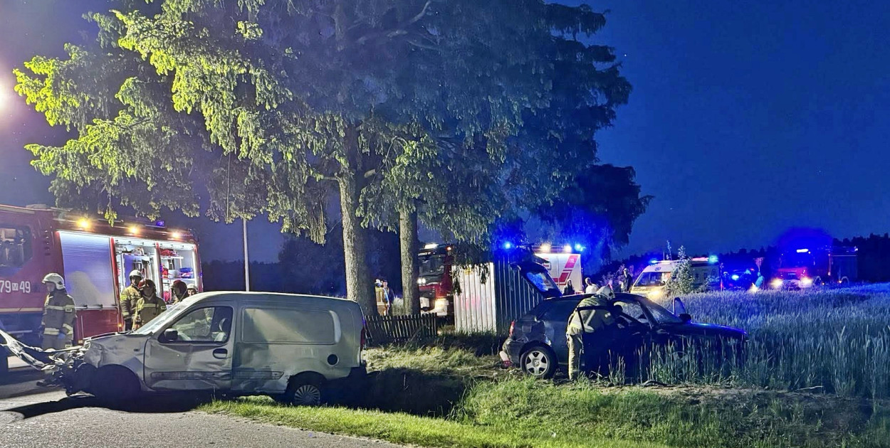 Z miejsca wieczornego wypadku w gminie Nowe Miasto [fot.: OSP KSRG Latonice]