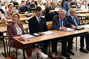 Naukowa konferencja UTH-1502