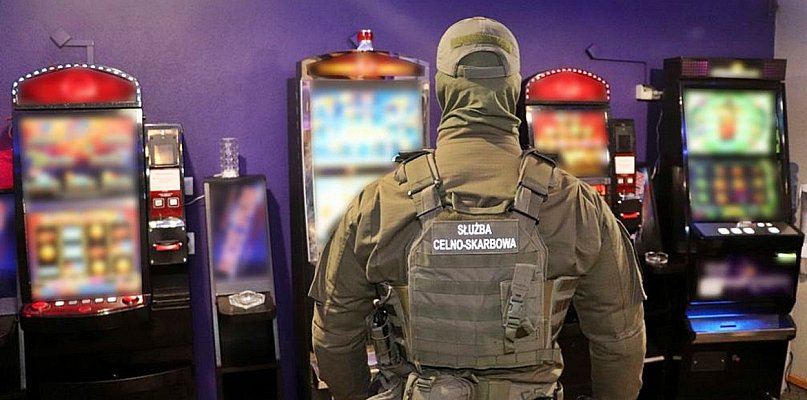 Podlaska KAS przejęła w Płońsku 24 nielegalne automaty do gier hazardowych - 16677