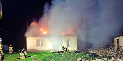 Nocny pożar domu w gminie Naruszewo-16946