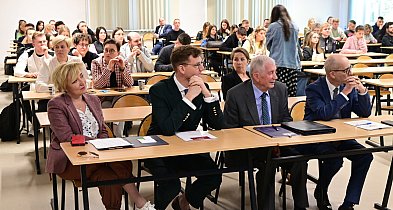 Działania samorządów, zaangażowanie młodych i walka z patologiami-22291