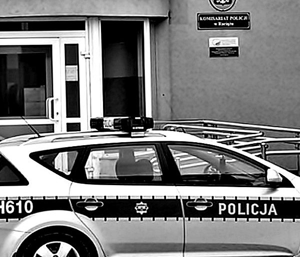 Rowerzyści zatrzymani przez policyjny patrol. Marihuana w plecaku -22403