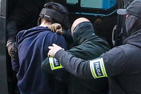 Prokuratura: Mieszko R. usłyszał zarzuty zabójstwa, usiłowania zabójstwa...-22461