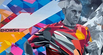Piotr Sękowski będzie patronem sportowych obiektów przy ZS nr 1-23024