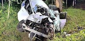 Nocny wypadek drogowy na DW 632. Dachował osobowy opel