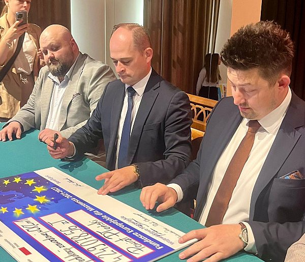 Pieniądze na modernizację i nowoczesny sprzęt dla płońskiego CKZetu -23182