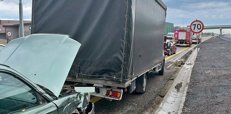 Utrudnienia w ruchu na DK7 - zderzenie czterech pojazdów - 23203