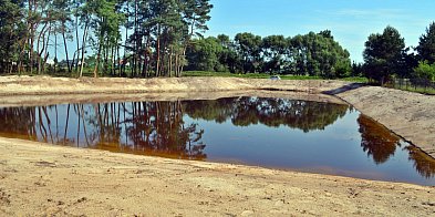 Budują zbiornik retencyjny w Szerominku-23357
