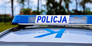 Świadek usłyszał huk - pijany mieszkaniec naszego powiatu rozbił samochód -23384