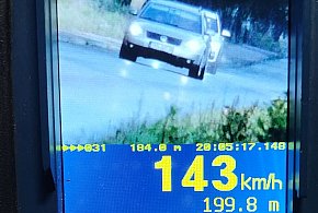 O ponad 90 km/h za szybko! 19-latek z Płońska traci ''prawko''-23413