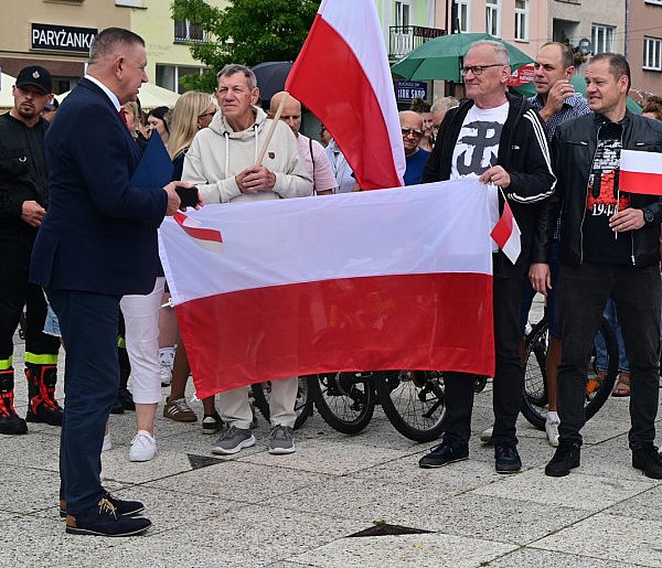 Bo najważniejsza jest pamięć o Bohaterach... [ZDJĘCIA] -23578