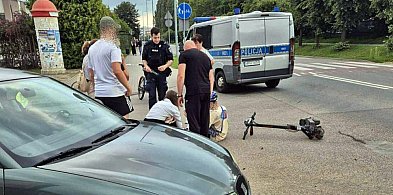 Zderzenie hulajnogi elektrycznej z samochodem na Kopernika -23586